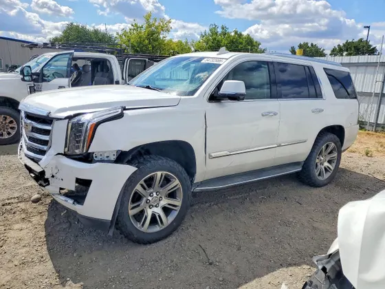 2016 Cadillac Escalade Luxury Collection