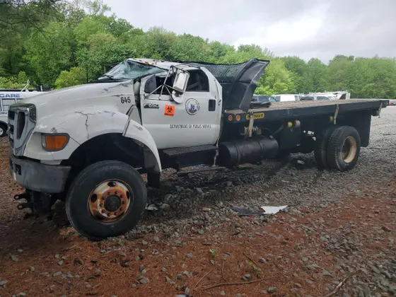 2004 Ford F-650 SUPER DUTY