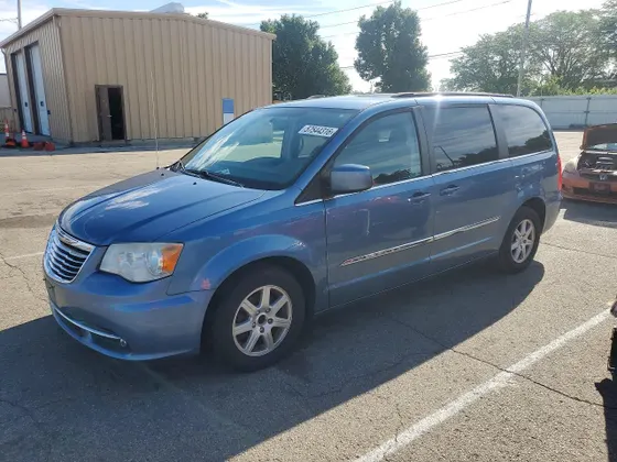 2012 Chrysler Town & Country Touring
