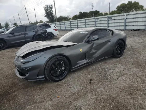2018 Ferrari 812 Superfast 812 SUPERF
