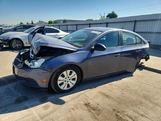2013 Chevrolet Cruze LS