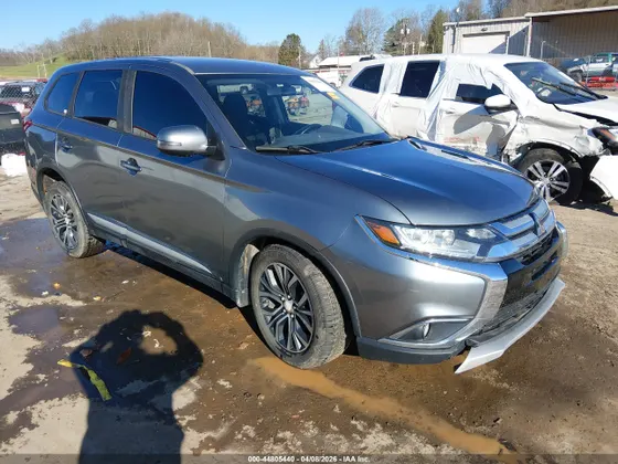 2016 Mitsubishi Outlander SE
