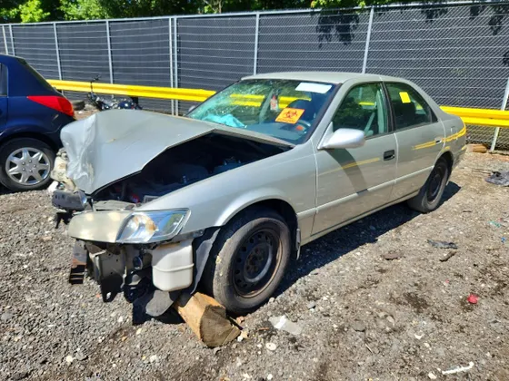 2001 Toyota Camry LE