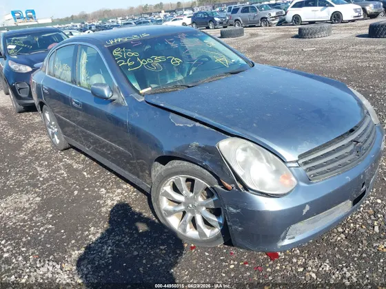 2005 INFINITI G35 Sedan
