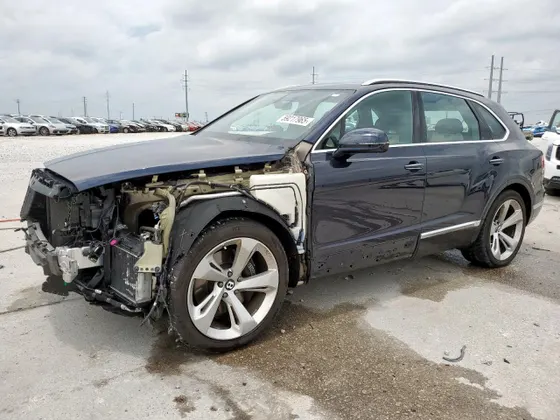 2019 Bentley Bentayga V8