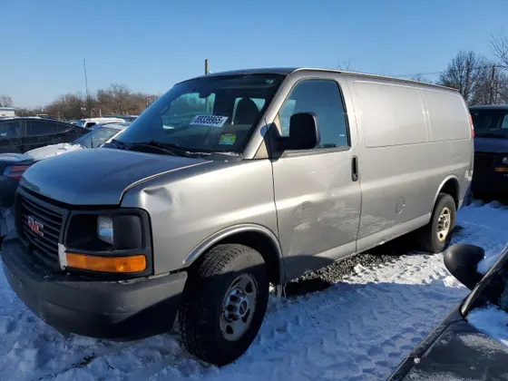 2012 GMC SAVANA G2500