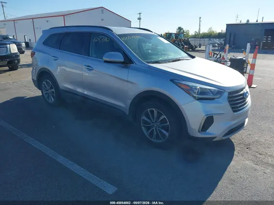 2018 Hyundai Santa Fe SE