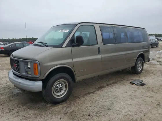 2002 GMC SAVANA G3500