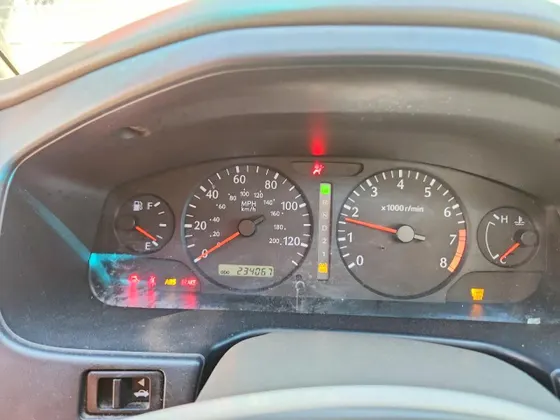 2002 INFINITI G20 Luxury