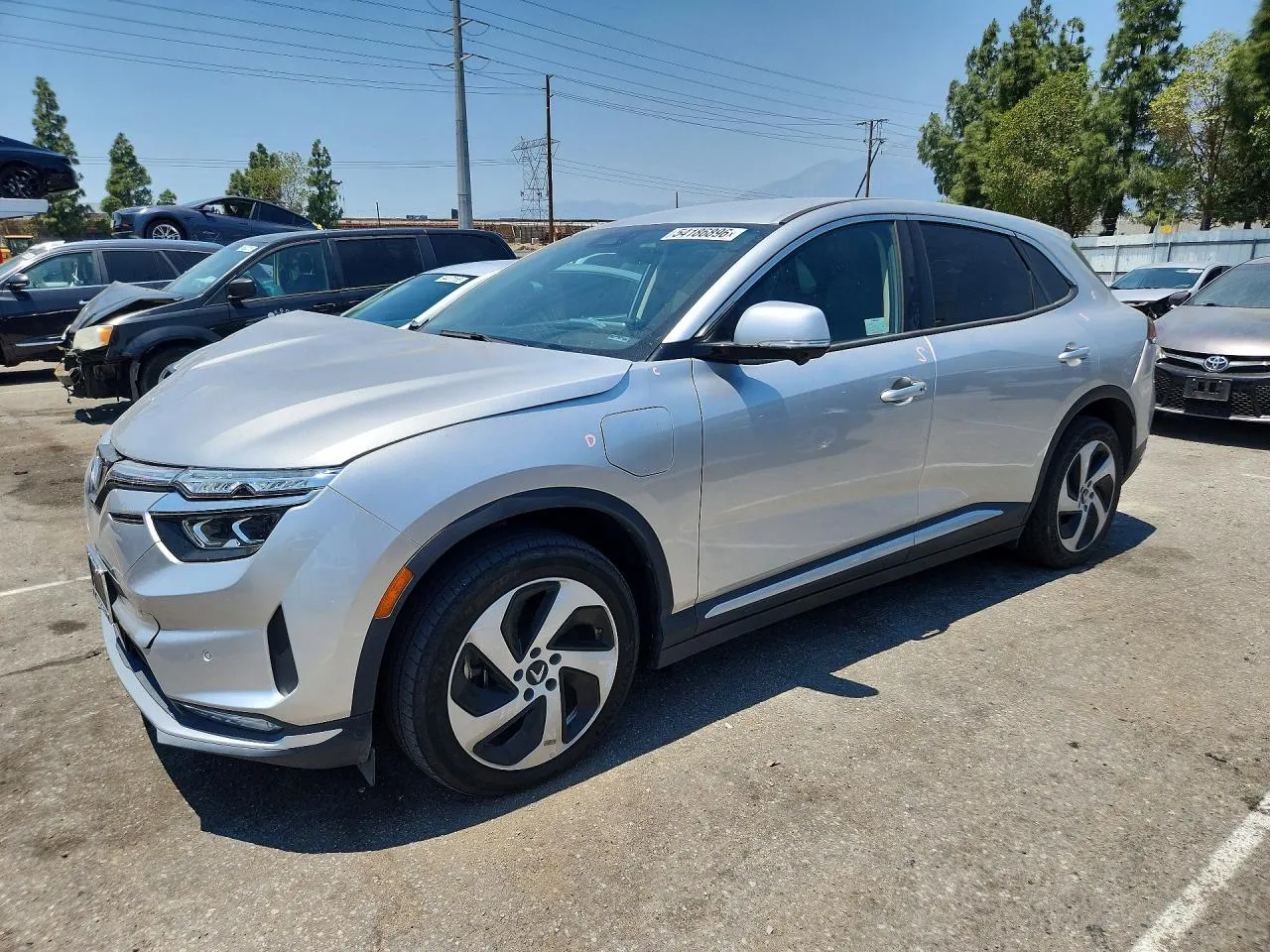2023 VinFast VF 8 Eco