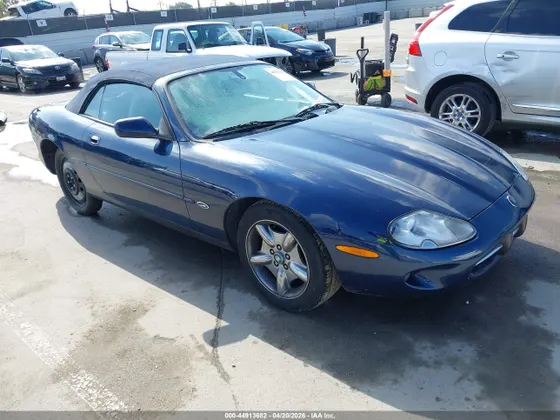 2000 Jaguar XK8
