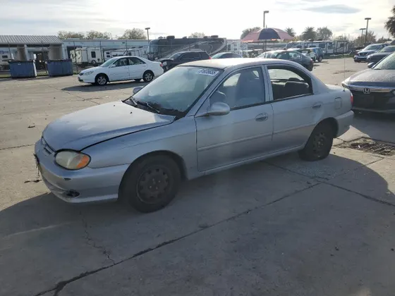 2000 Kia Sephia
