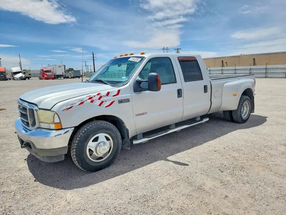 2003 Ford Super Duty F-350 DRW XL