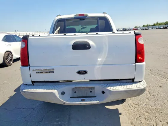 2004 Ford Explorer Sport Trac XLS