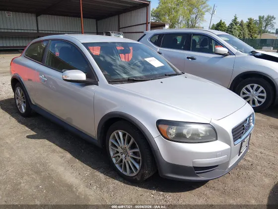 2010 Volvo C30 T5/T5 R-DESIGN