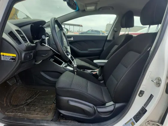 2017 Kia Forte5 LX