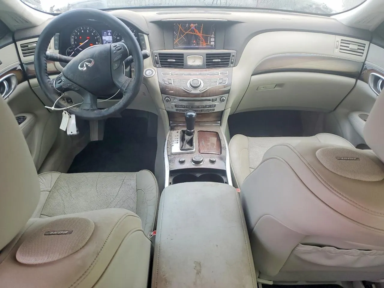 2011 INFINITI M56
