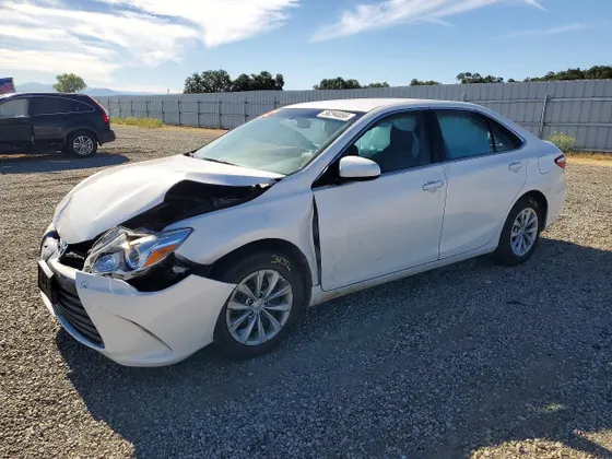 2017 Toyota Camry XLE