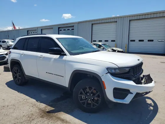 2024 Jeep Grand Cherokee Altitude X