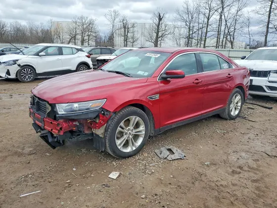 2019 Ford Taurus SEL