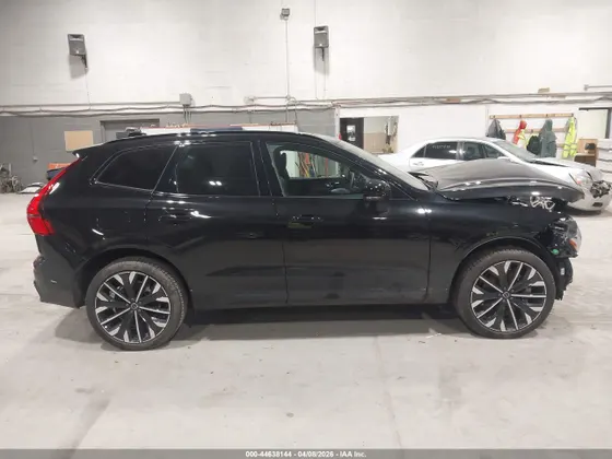 2026 Volvo XC60 Plug-In Hybrid Ultra
