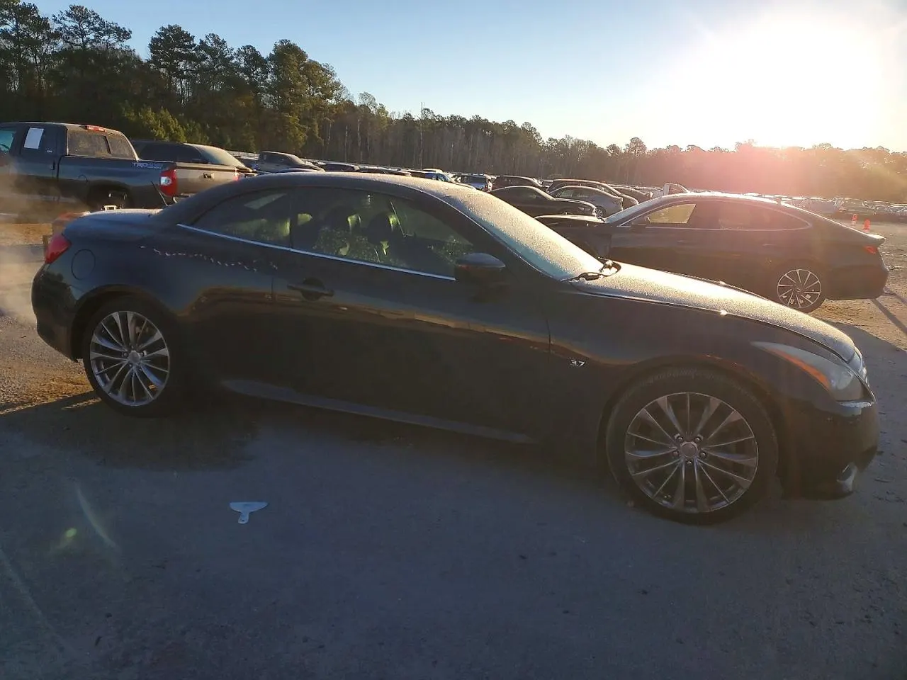 2015 INFINITI Q60 Convertible Q60