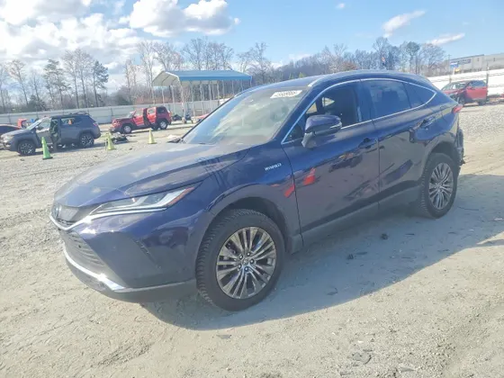 2021 Toyota Venza XLE
