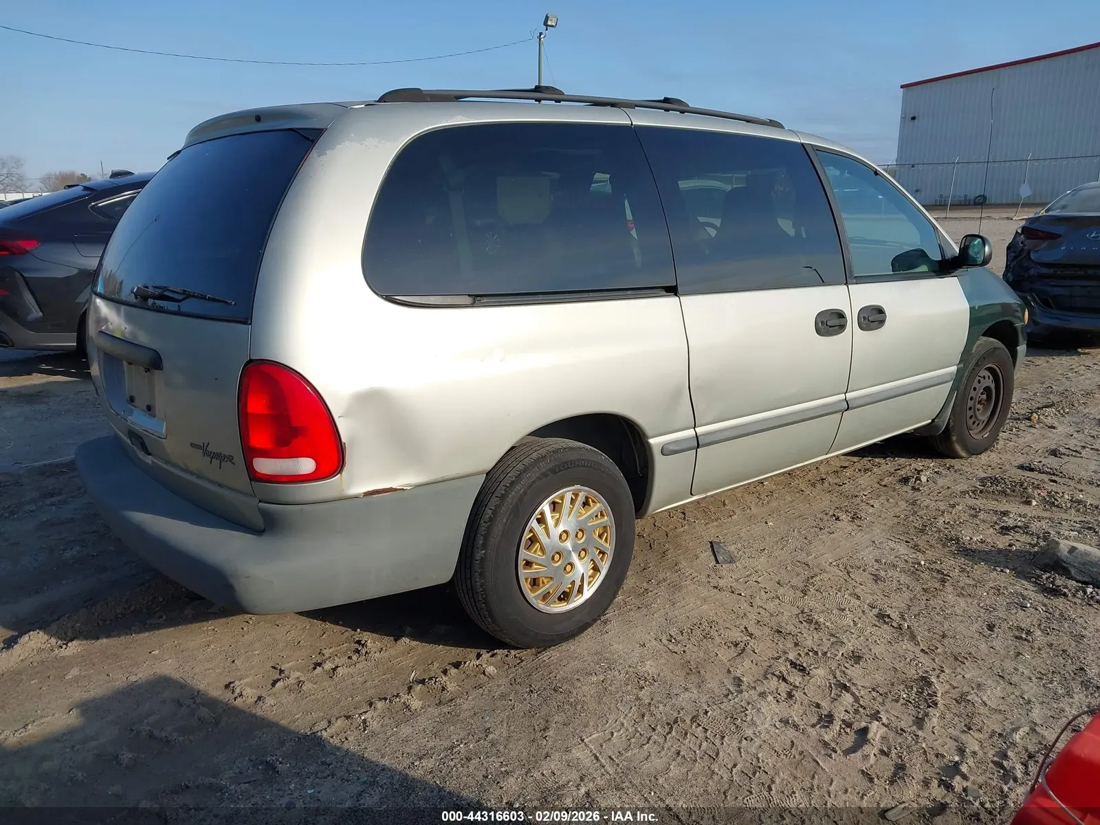 1999 Plymouth GRAND VOYAGER