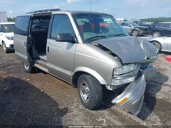2001 Chevrolet Astro Passenger LS
