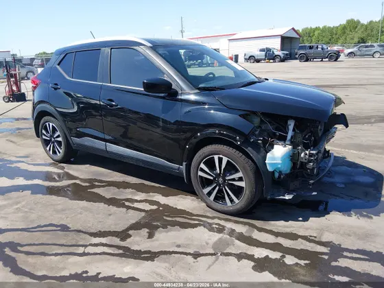 2019 Nissan Kicks SV