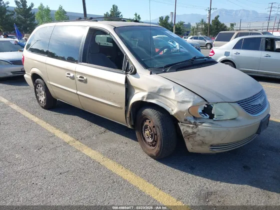 2001 Chrysler Town & Country LX