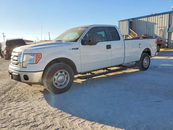 2010 Ford F-150 XL w/HD Payload Pkg
