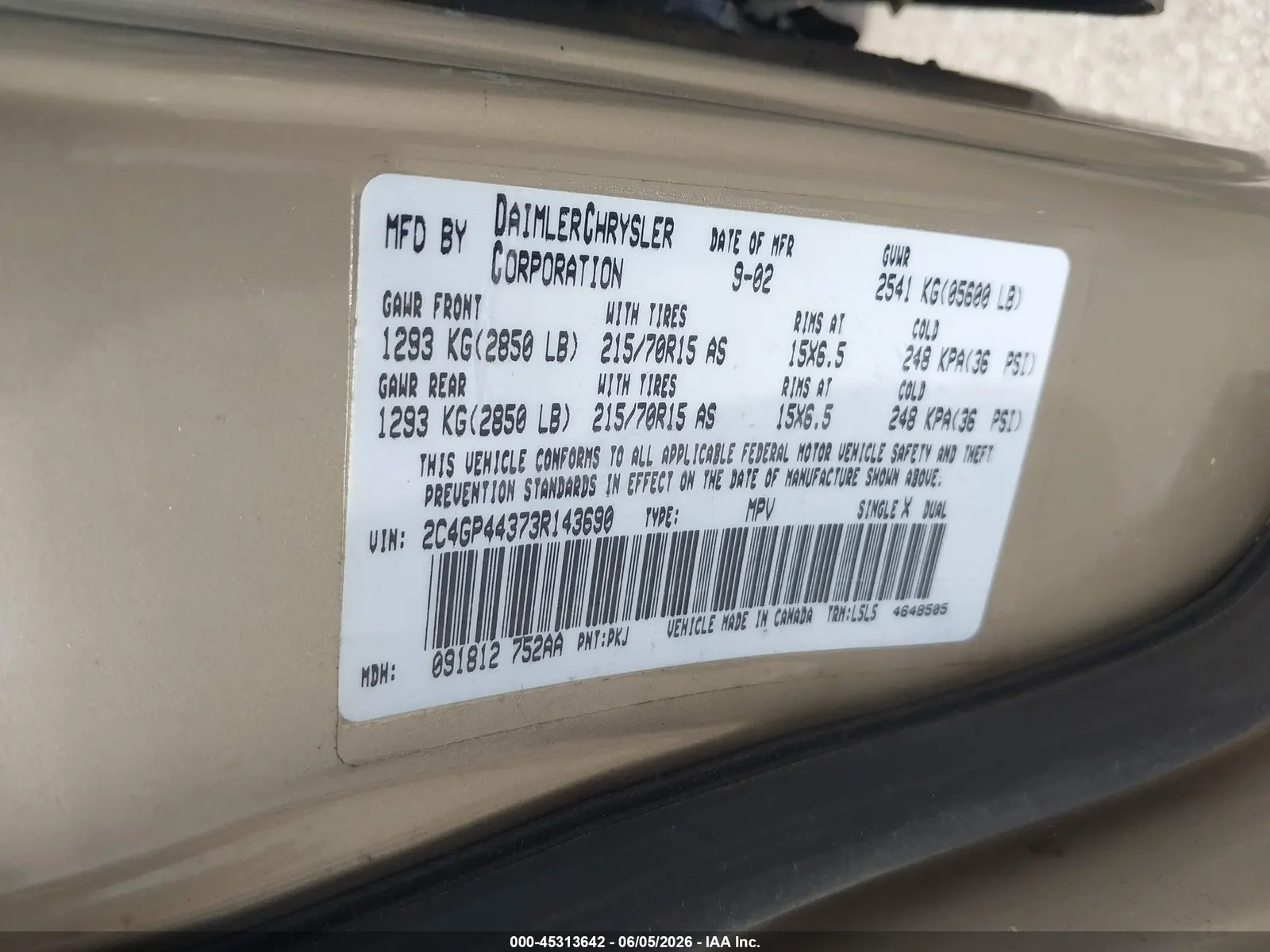 2003 Chrysler Town & Country LX