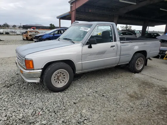 1987 Toyota Std Bed Trucks 1/2 TON RN50