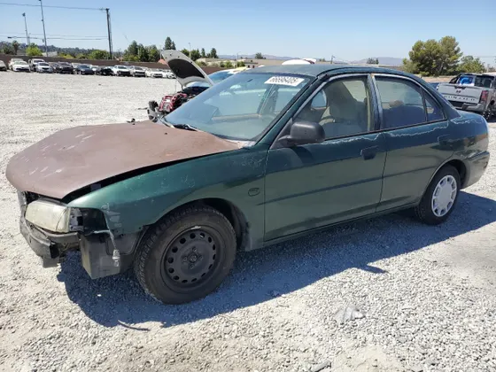 2000 Mitsubishi Mirage DE