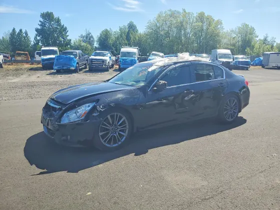 2015 INFINITI Q40