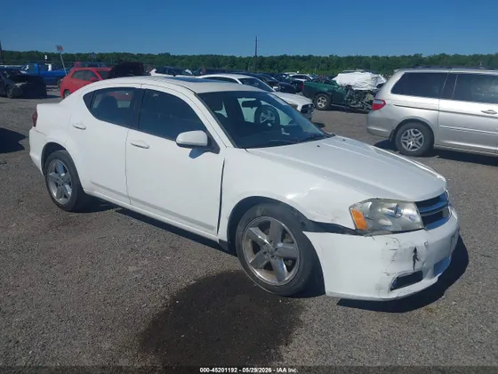 2013 Dodge Avenger SXT