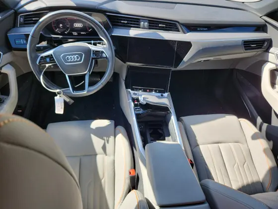 2024 Audi Q8 e-tron Sportback S line Prestige