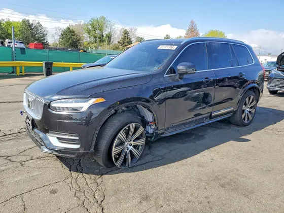 2024 Volvo XC90 Recharge Plug-In Hybrid Plus