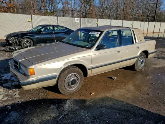 1992 Dodge Dynasty LE