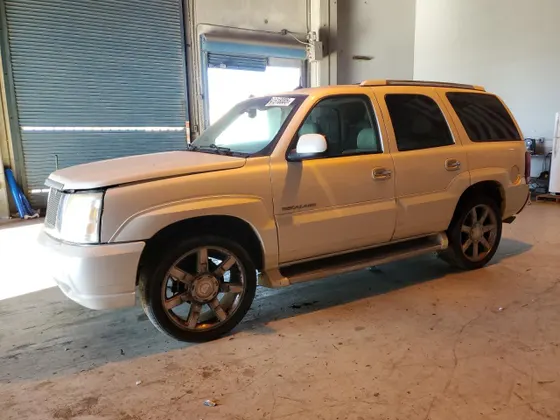 2003 Cadillac Escalade