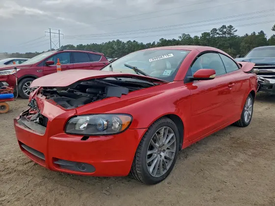 2006 Volvo C70 T5