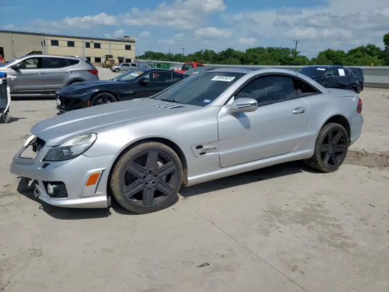 2011 Mercedes-Benz SL 63 AMG