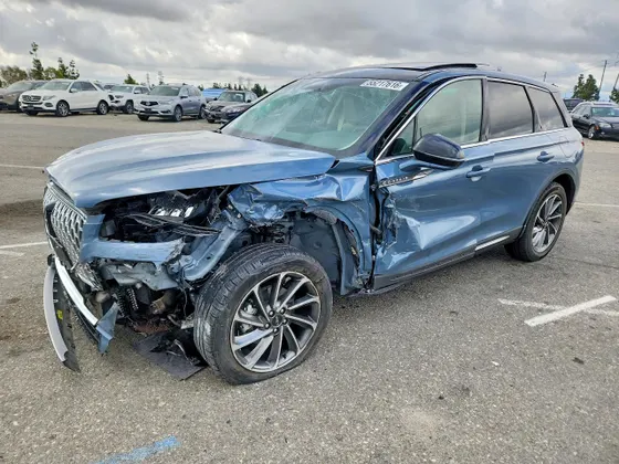 2023 Lincoln Corsair Standard