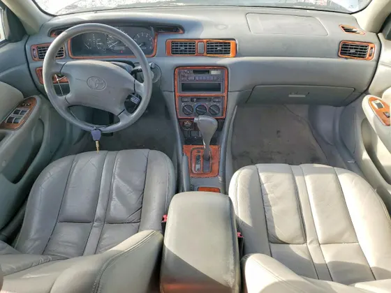 1997 Toyota Camry LE