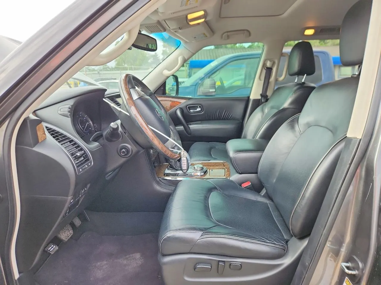 2017 INFINITI QX80