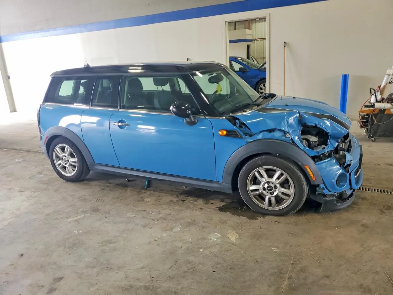 2013 MINI Cooper Clubman COOPER