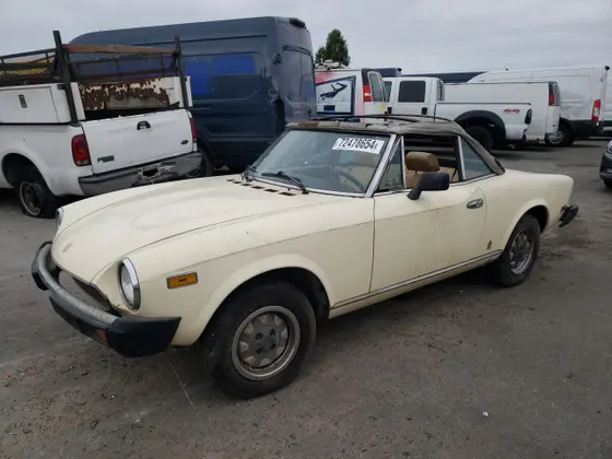 1980 FIAT 124 Spider