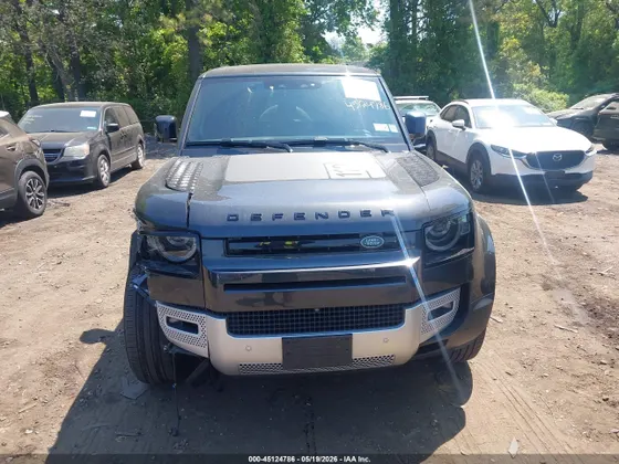 2025 Land Rover Defender S