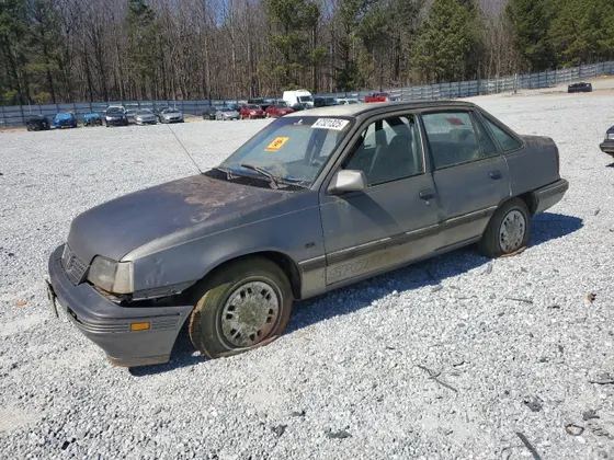 1992 Pontiac LEMANS SE